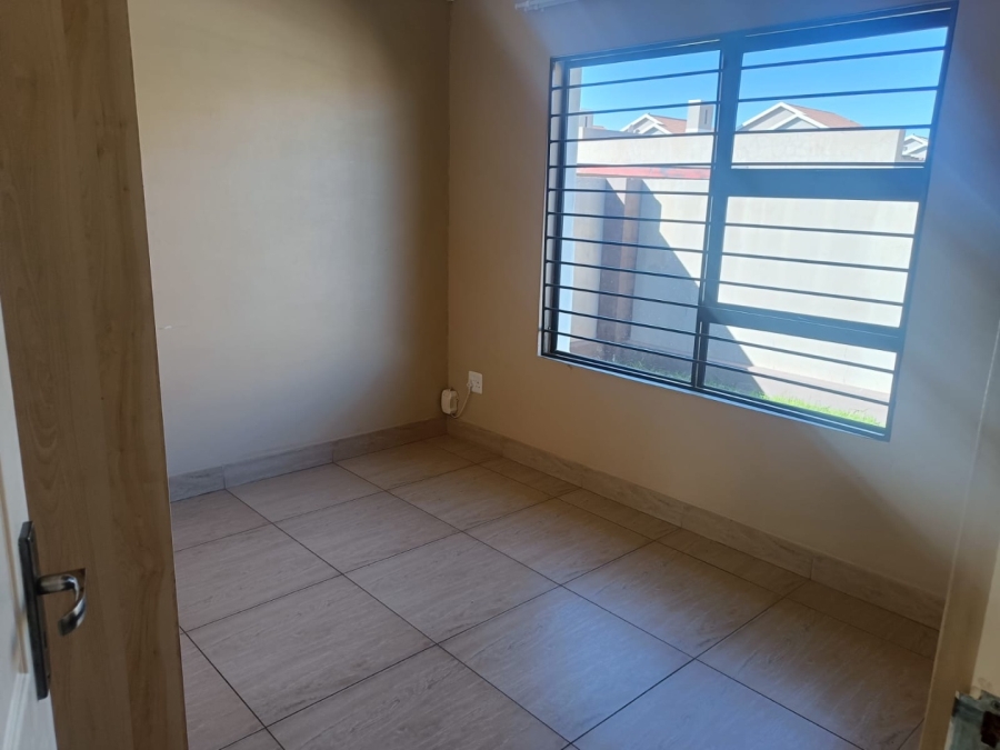 2 Bedroom Property for Sale in Hillside Free State
